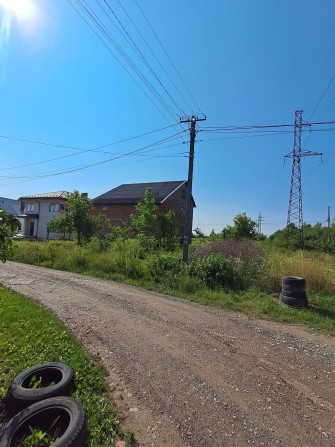 Продаж ділянки з незавершеним домом в Пустомитах - фото 1