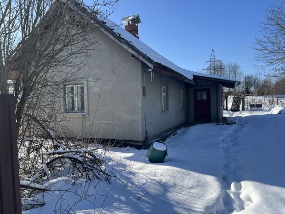 Продам ділянку з будинком