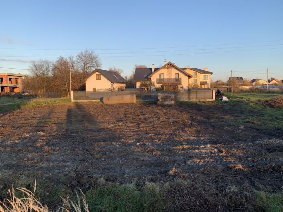 Земельна ділянка під будівництво на межі с.Зимна Вода|||с.Конопниця Зимна Вода