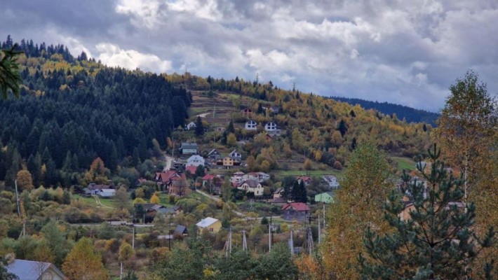 Продаж земельної ділянки в центрі Східниці під інвестиційну забудову - фото 1
