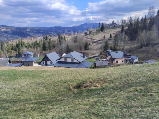 Продам ділянку в горах Славское