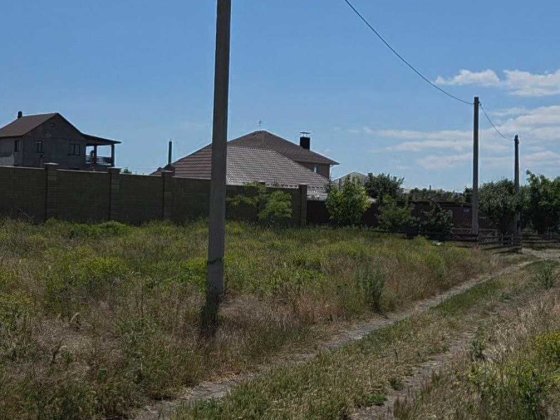 Участок в Лесках с широким фасадом (45м) недалеко от ул.Сахарова Лески (Одесская обл.)