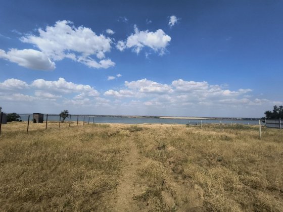 Участок в первой линии от лимана в с. Нерубайское Нерубайское