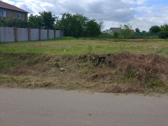 Срочно продам участок 8 сот  прилиманском центральная улица от хозяина Прилиманське