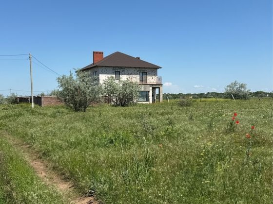 Участок 10 соток, свет и вода вдоль, село Красноселка, улица Радужная Красносілка