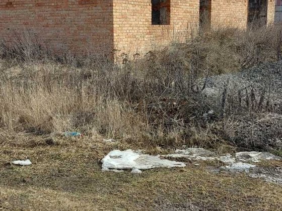 Продаж земельної ділянки 10 соток із недобудовою біля ставка (р-н ГРЛ) Горбанівка