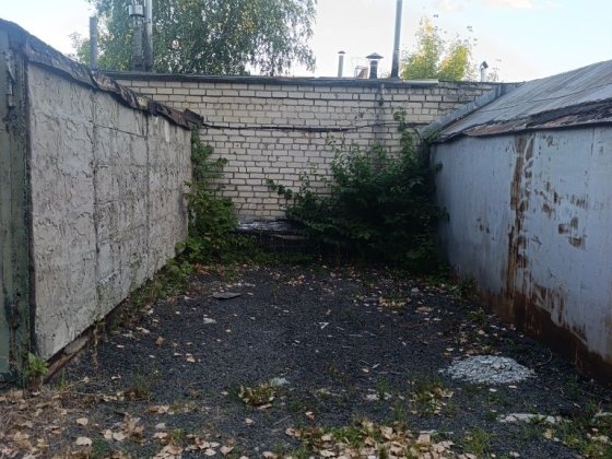 Земельня ділянка  під  гараж Вараш