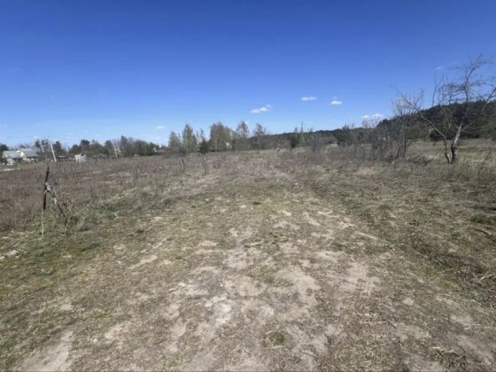 Продам  земельну ділянку 6 сот Вараш