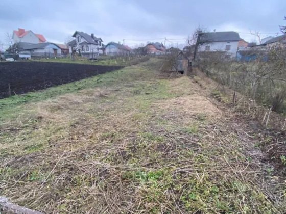 Затишна земельна ділянка 10,88 сот. під житлову забудову у Байківцях (Русанівка)