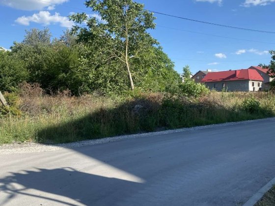Продаж кутова ділянка під багатоквартирне будівництво
