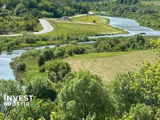Продається земельна ділянка 42 сотки смт.Сатанів Сатанів
