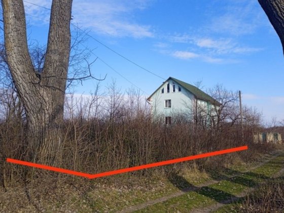 ТЕРМІНОВО продам земельну ділянку під забудову Довжок