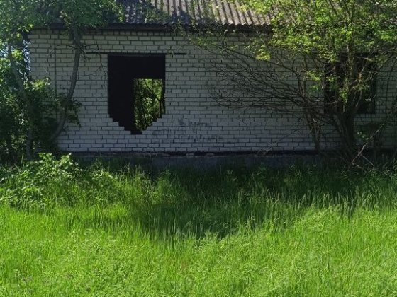 Ділянка з будинком та комунікаціями Білозір'я
