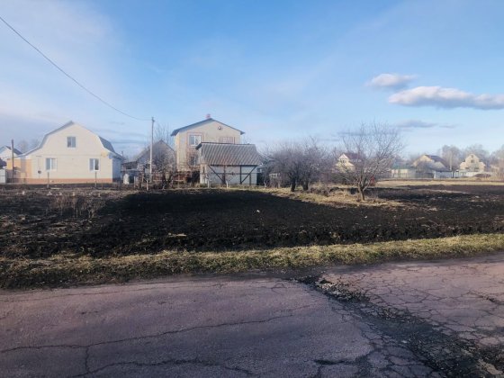 Гарна земельна ділянка під забудову. Новгород-Северский