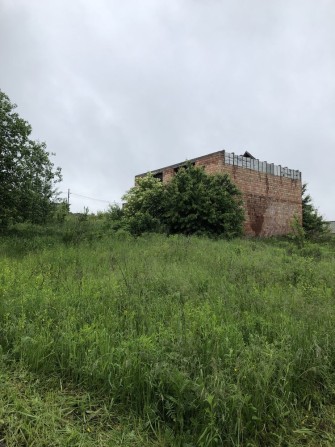 Продам земельну ділянку з недобудовою - фото 1