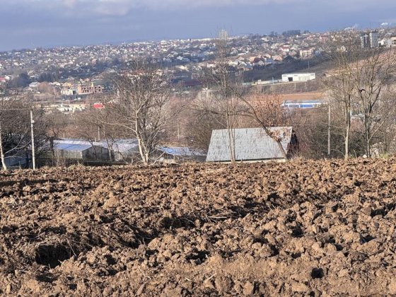 Земельна ділянка,14 соток у с.Молодія, 8км від Кварцу Молодия
