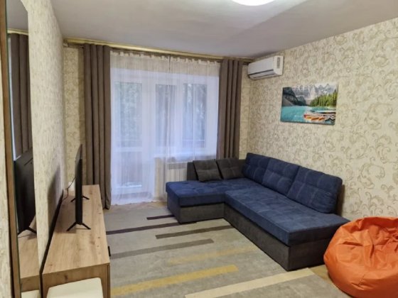 Продам 2 кімнатну квартиру. 45м2. Газ. вул. П.Радченка 21а. Киев
