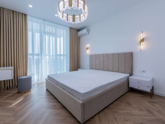 Продаж 2-к квартири вул. Воскресенська 2в Київ
