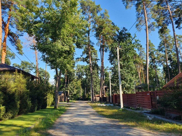 Буча продаж ділянки 6.5 соток з трьома фасадами - фото 1
