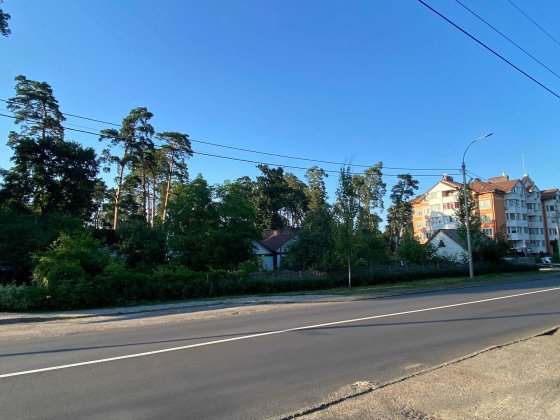 Земля.Варшавська траса.Фасадна ділянка 10 соток  — ідеально під комерцію. Буча