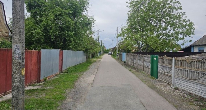 20 сот  з  вихідом на 2 вулиці , район 3 школи - фото 1