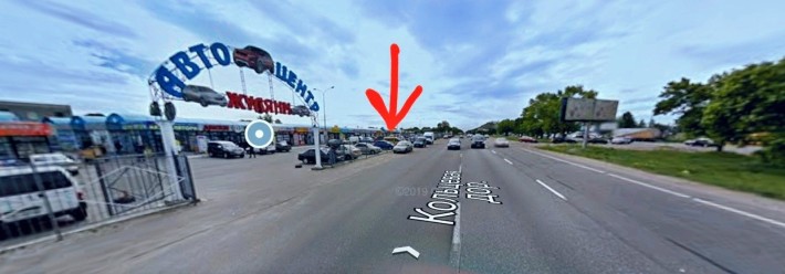 Фасадна ділянка біля авторинку Жуляни - фото 1