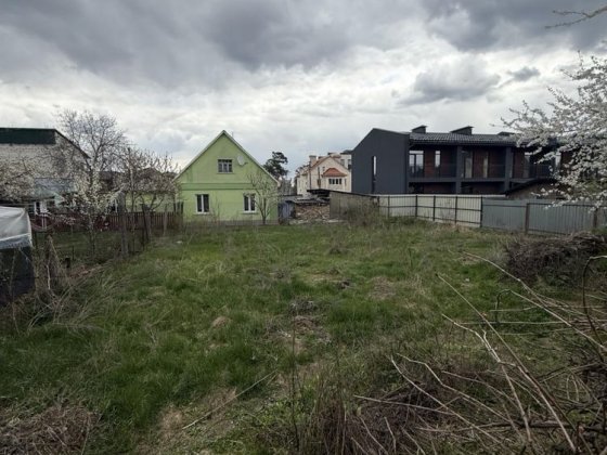 Продаж ділянки біля парку Незнайка. Всі комунікації на ділянці Ирпень