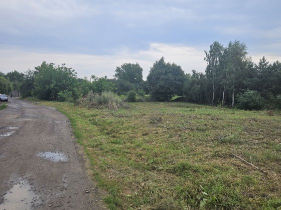 продам ділянку 0.42га в м.Луцьк для будівництва будинку Луцк
