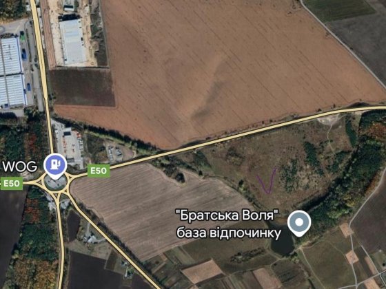 Продаж земельної ділянки біля озера Хмельницький