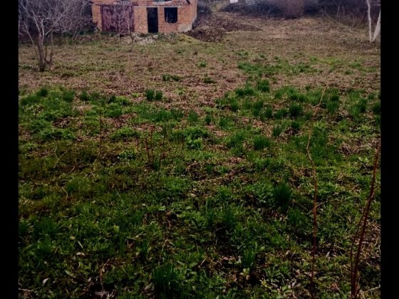 Участок з будинком біля річки Хмельницький