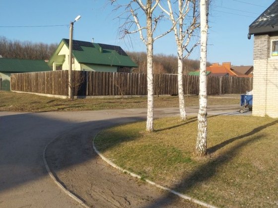 Огорож парканом 10 сот Яр-2 з усіма комунікаціями , центр  каналізація Полтава