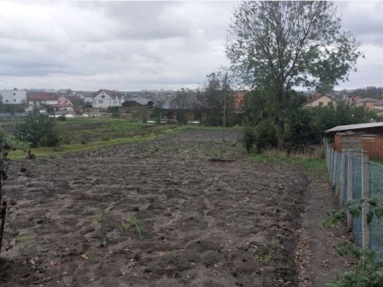 Лезнево ВЛАСНИК  Продам земельну ділянку Хмельницкий