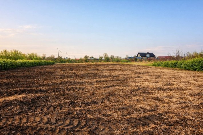 Під котеджі. 2 ділянки, кутові. Перша лінія від річки,до річки 300м - фото 1