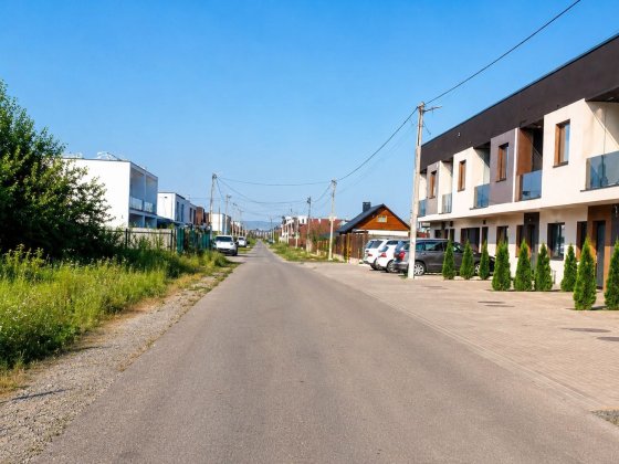 Ділянка, початок р-ну Садовий , у тупіковій вуличці, рн пр. Фіалковий Ужгород