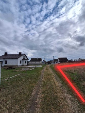 Продам земельну ділянку в Старому Білоусі напроти школи! 12 соток - фото 1