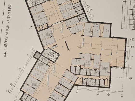 Багатоквартирний будинок на етапі будівництва Чернівці