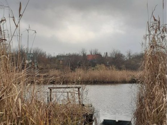 Ділянка на березі річки