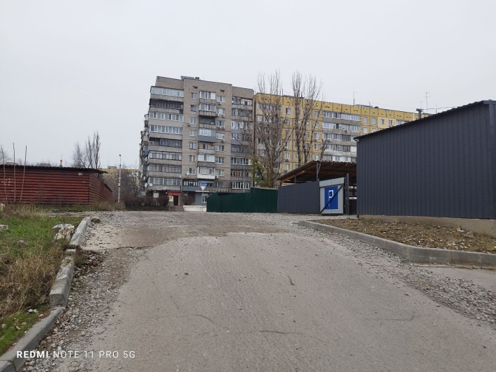 Продам 20 соток под автомобильную парковку на Коммунаре в Днепре. - фото 1