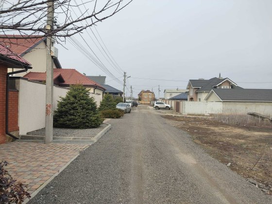 10 соток- ПАВЛЕНКИ ( район ул. Ньютона, Коммунал. рынка). Ровный! Харьков