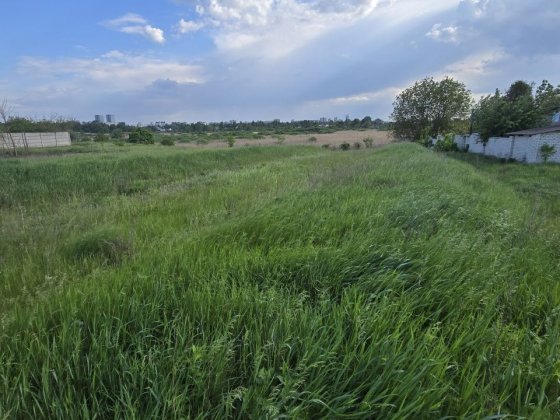Продам участок в Большой Даниловке 10 соток Харьков
