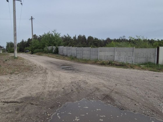 Продам участок в Безлюдовке  на красной линии 18 сот. Харьков