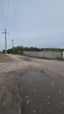 Продам участок в Безлюдовке  на красной линии 18 сот. - фото 1