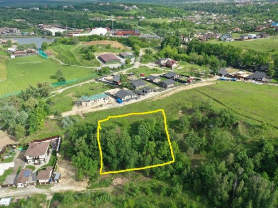 Участок в Лесниках 20 сот под строительство Петропавловская Борщаговка