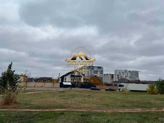 вул.Райдужна 10 сот ділянка двохфасадна -комерція,  поруч ЖК, комунікації поруч, асфальтована дорога Софіївська Борщагівка