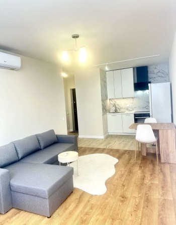 Продаж 1-к квартири просп. Повітряних Сил 56б - фото 1