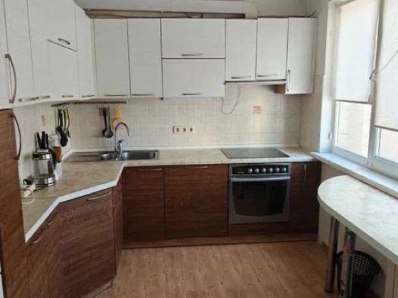 Продаж 3к квартири, Ужвій 4в, Подільський р-н Київ