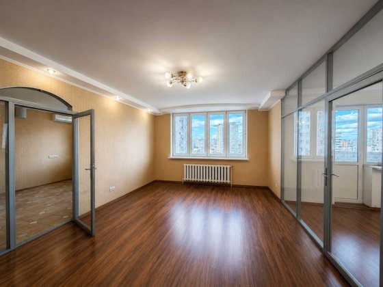 приміщення вільного призначення, будівлі Київ, Дарницький, 25000 грн./міс... Київ