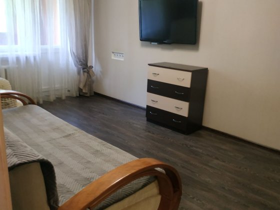 Сдам до лета 1 к.квартиру Черноморск