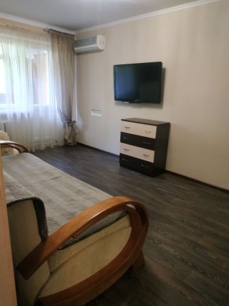 Сдам до лета 1 к.квартиру - фото 1