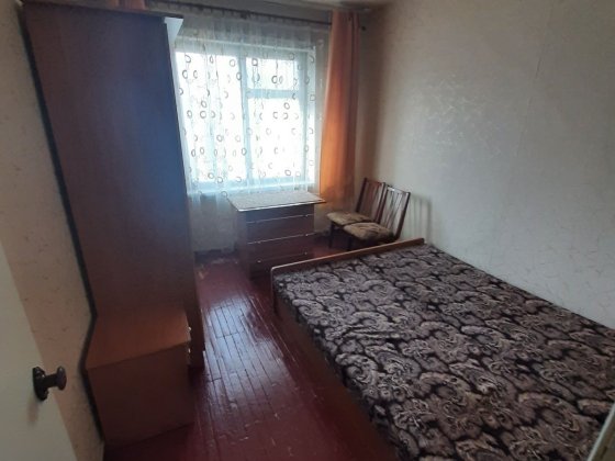 сдам квартиру на первом этаже Славянск